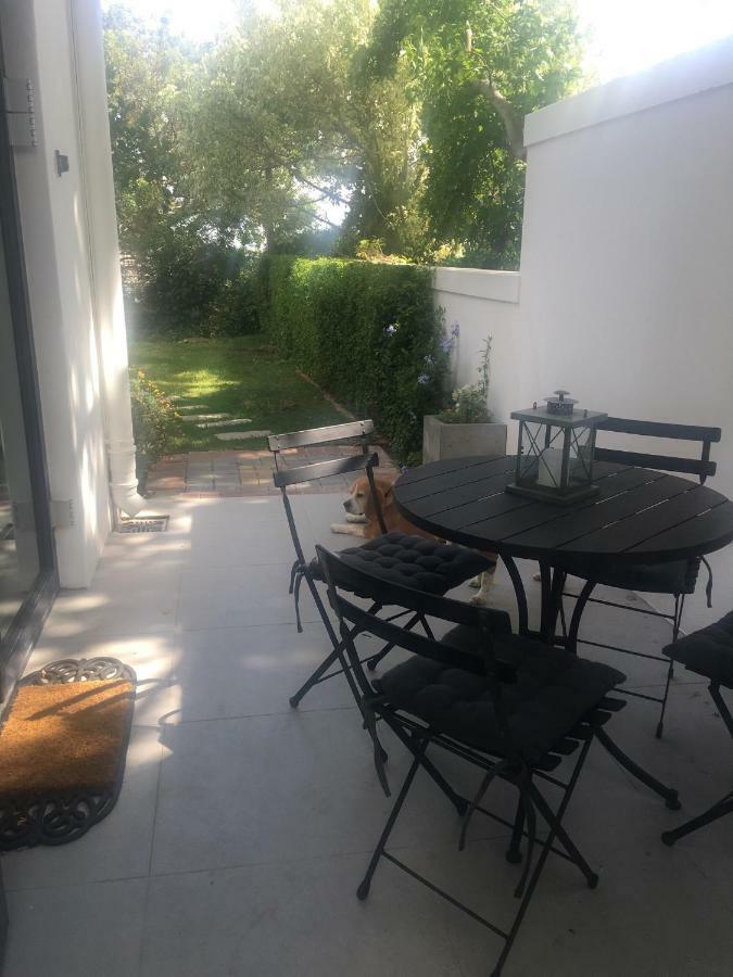 Table Mountain Guest Cottage With Private Garden Cape Town Exterior photo